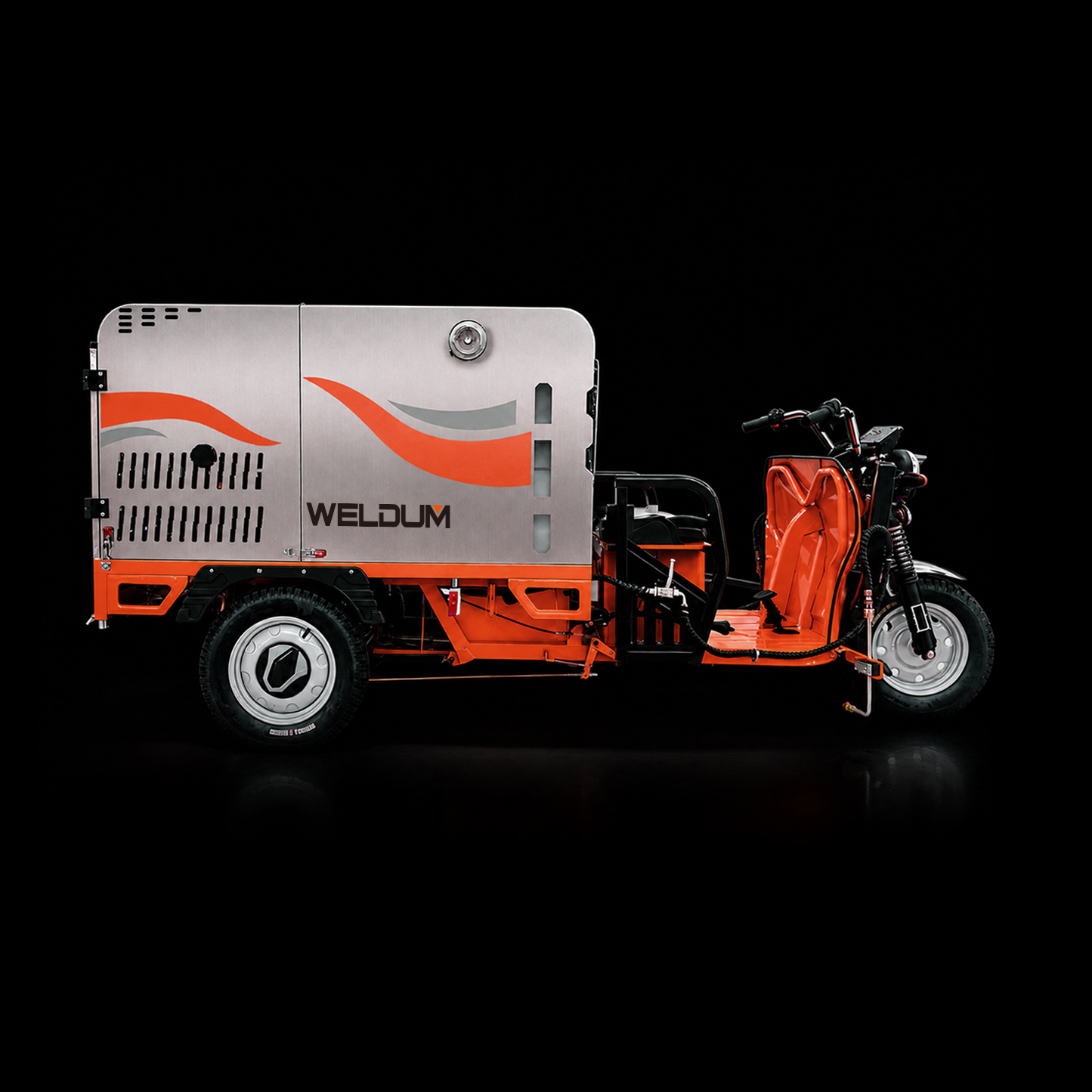Pulse 6 Multifunctional Road Washer Left-Side Full View - Long Endurance Street Sweeper